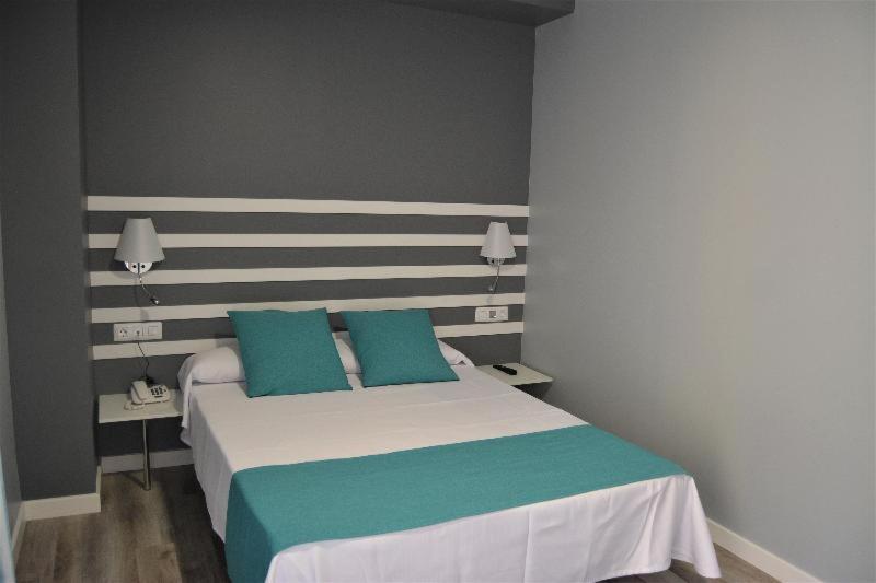 Apartamentos Rf Bambi Adults Only Puerto de la Cruz  Room photo